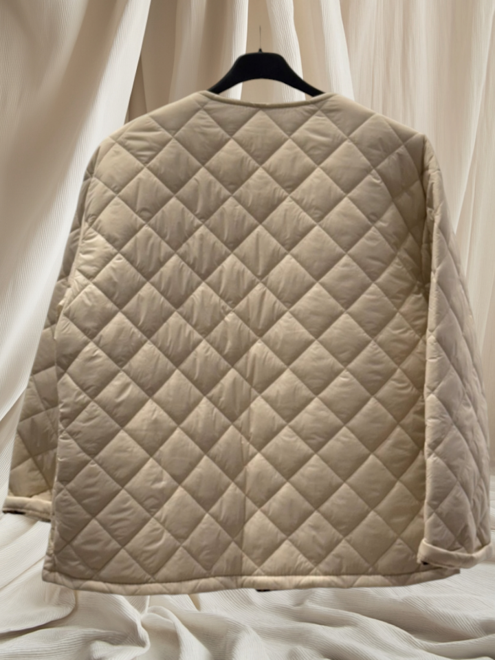 Premium Kapitone Mont