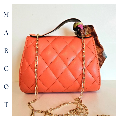 Zincir Askılı Kapitone Mini Çanta (Fular Hediyeli)